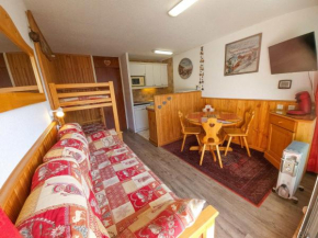 Studio confortable aux Menuires, skis aux pieds, balcon sud-ouest, services disponibles - FR-1-452-100